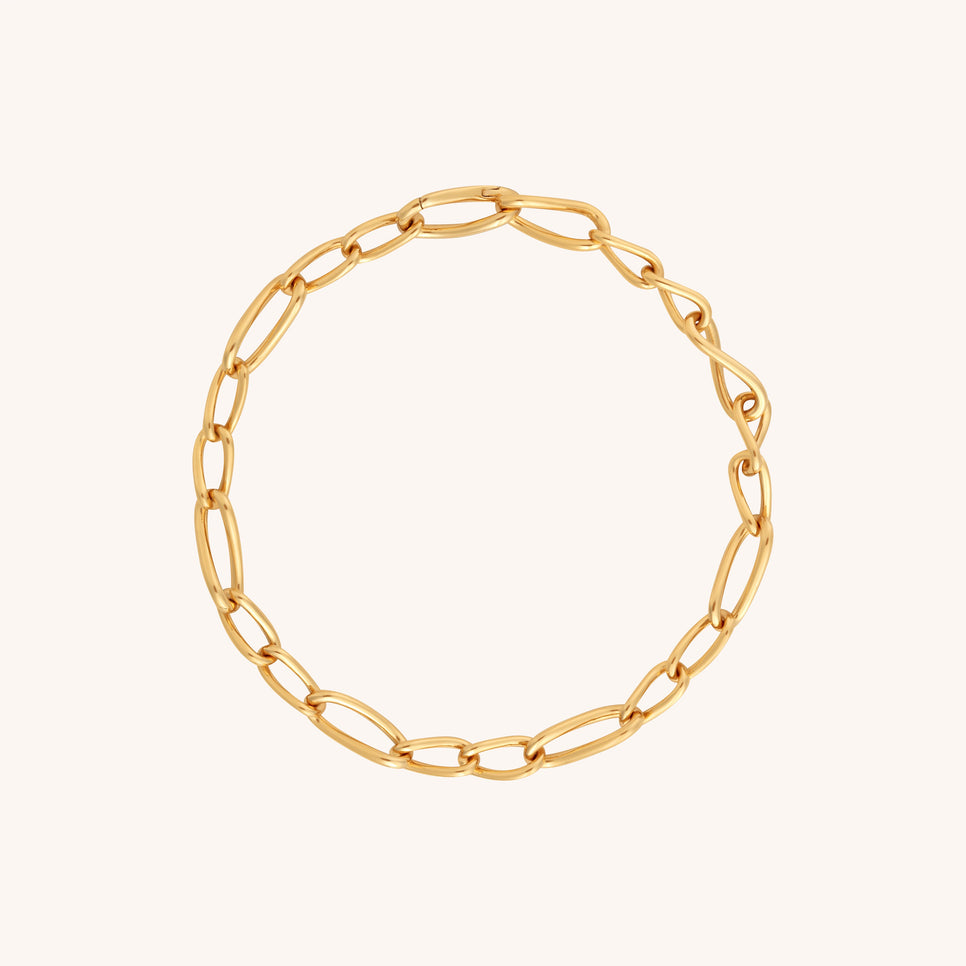 18k Gold Plated Jewellery - Infinite Slim Chain Bracelet in Gold - Chain Bracelet - Astrid &amp; Miyu