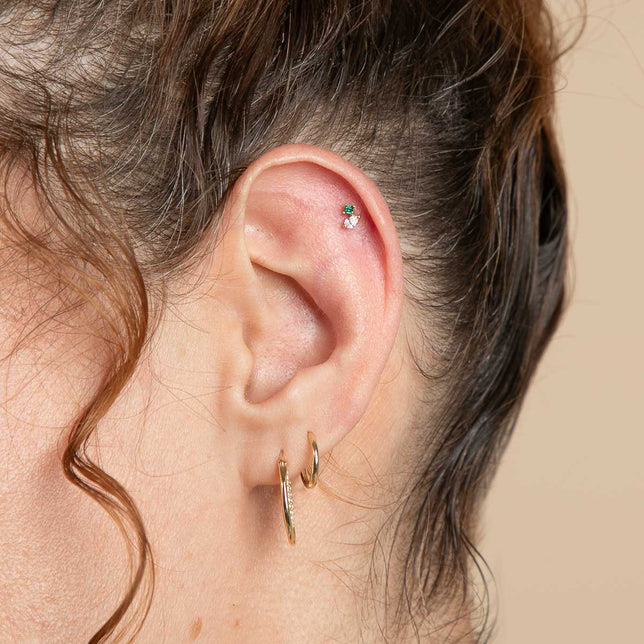 Flat Back Labret Studs - Diamond & Emerald Pear Piercing Stud in Solid Gold - Piercing Stud - Astrid & Miyu