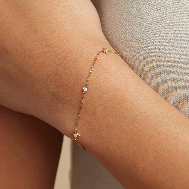 18k Gold Plated Jewellery - Cosmic Star Charm Bracelet in Gold - Charm Bracelet - Astrid &amp; Miyu