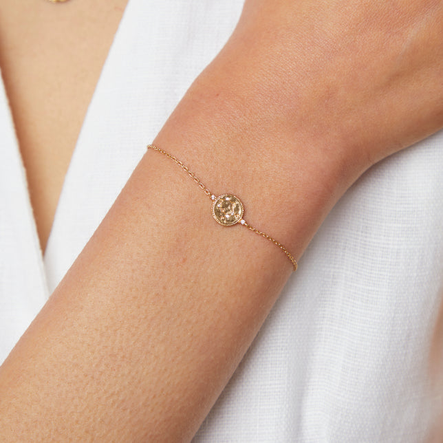 18k Gold Plated Jewellery - Gemini Zodiac Bracelet in Gold - Zodiac - Astrid & Miyu