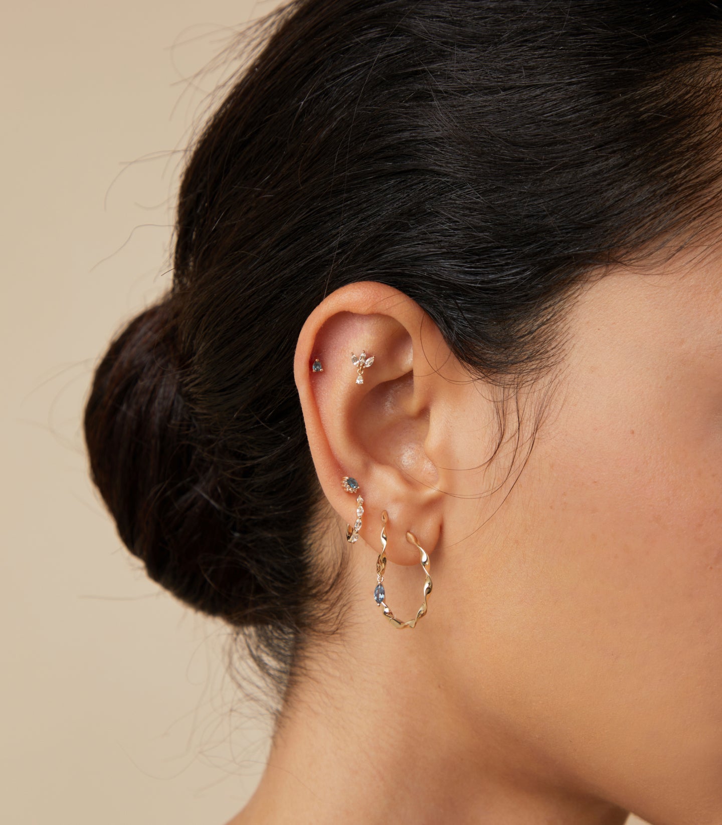 Desktop_12-Astrid & Miyu