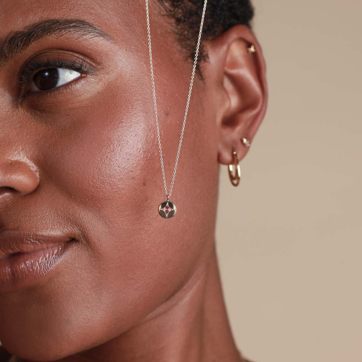 Birthstone Jewellery - January Garnet Birthstone Necklace in Solid Gold - Pendant Necklace - Astrid &amp; Miyu