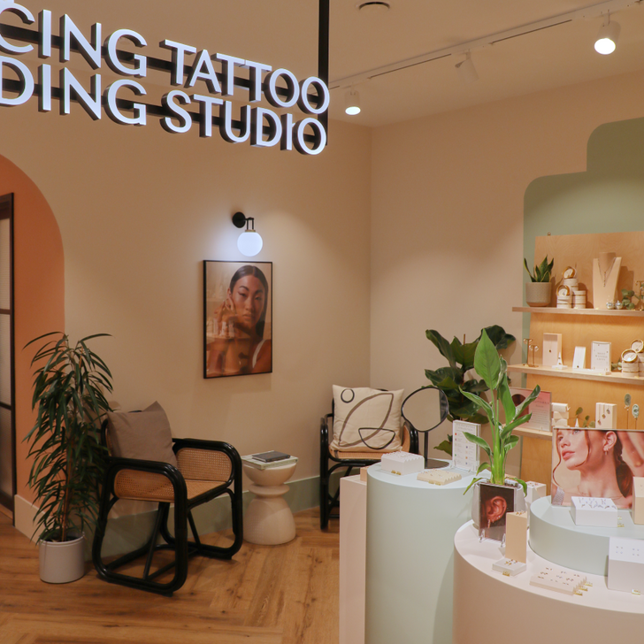 Main_Image-Astrid & Miyu