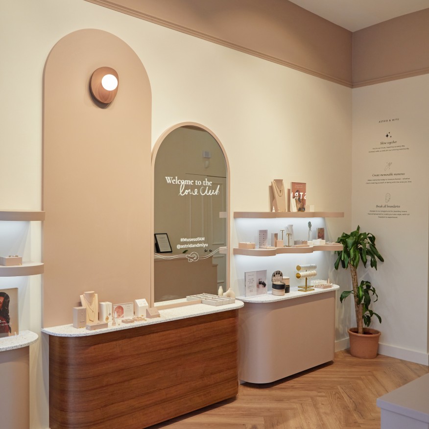 Main_Image_1_4058e704-8926-4f5c-8baf-08d62173fb28-Astrid &amp; Miyu