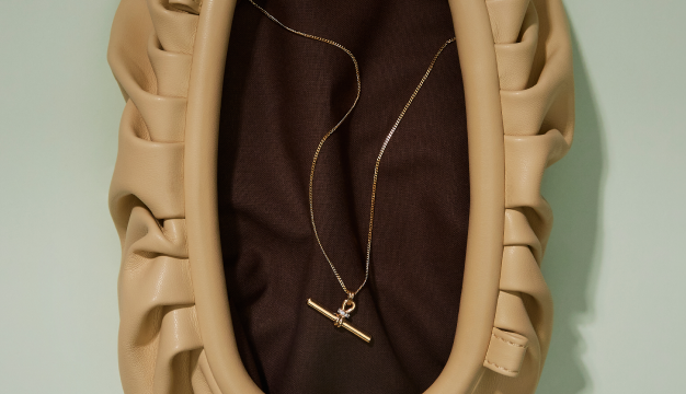 Q1_26_Announcement_Bar_MothersDay-Astrid & Miyu