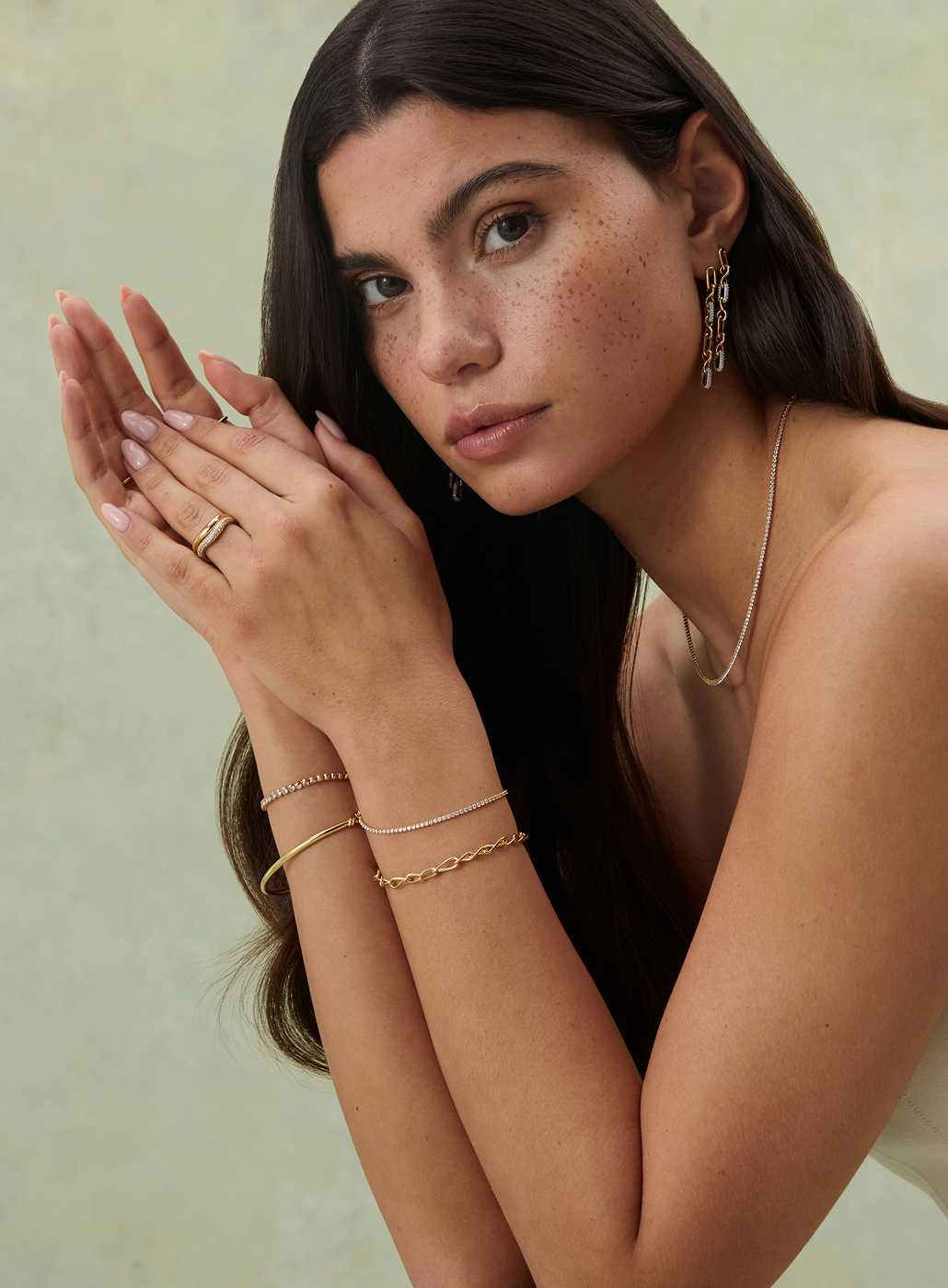 Q1_26_Q1_PartB_Best_Sellers_Mob-Astrid &amp; Miyu