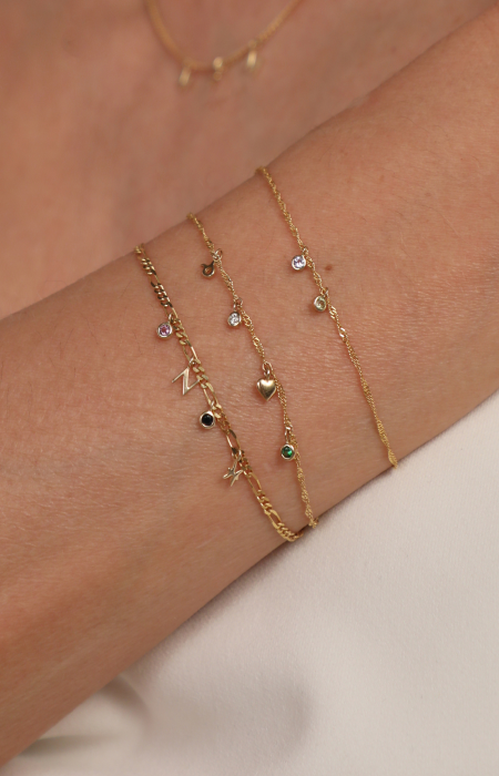 Updated_welding_imagery_450x700_1-Astrid &amp; Miyu